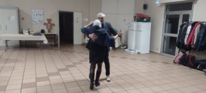 Daniel et Bernadette dansant sur les amants de Saint Jean