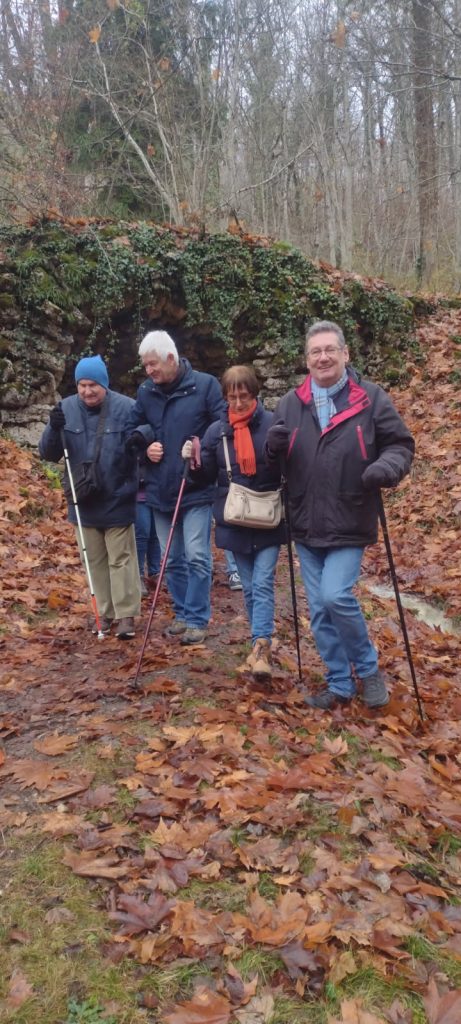 Le groupe dans la forêt de la fontaine de Jouvence